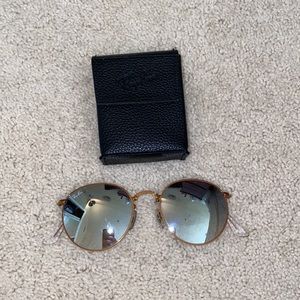 Ray Ban around Sunglasses